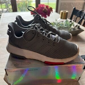 Boys Adidas shoes size 4